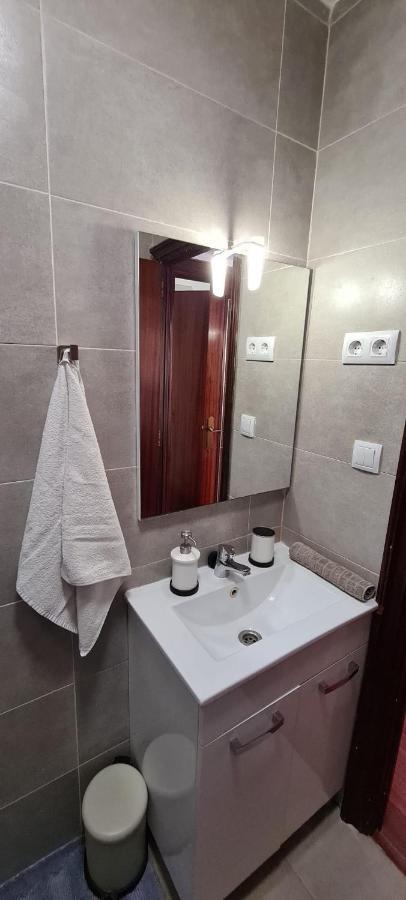 Habitaciones Camp Nou Apartment Οσπιταλέτ ντε Λιοβρεγάτ Εξωτερικό φωτογραφία